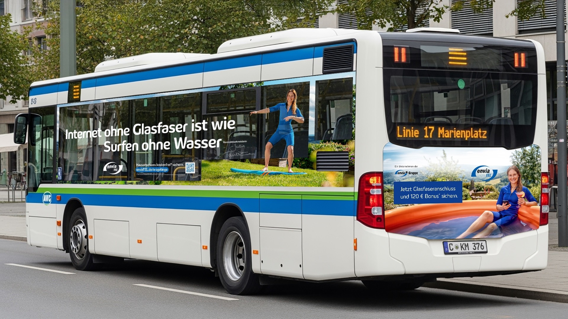 Busbeklebung Envia Tel Testimonialkampagne Julia Taubitz